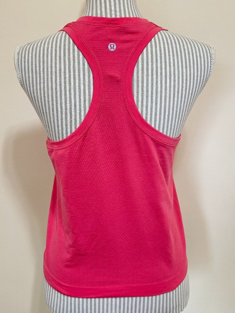 Lululemon Racerback Tank Top Pink Size 8 - Picture 2 of 8